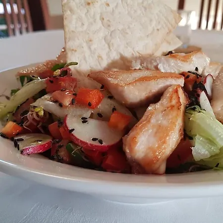 Folwark & Restauracja 3* Tumiany