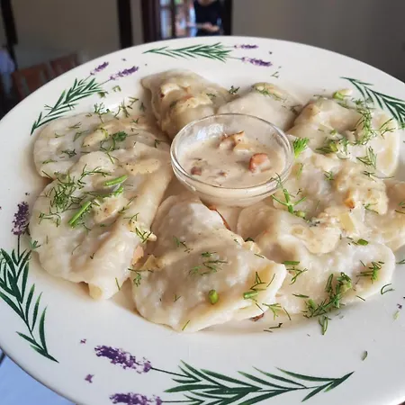 Folwark & Restauracja 3*