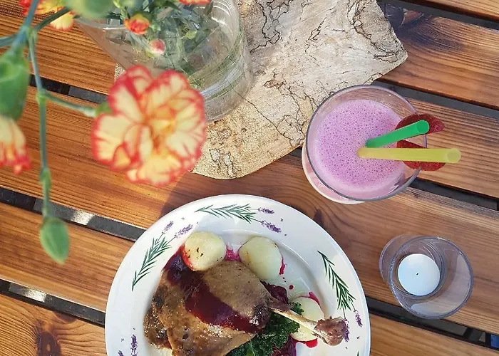 Folwark & Restauracja 3* Tumiany