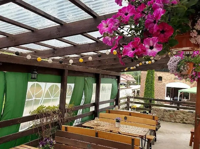 Folwark & Restauracja 3*